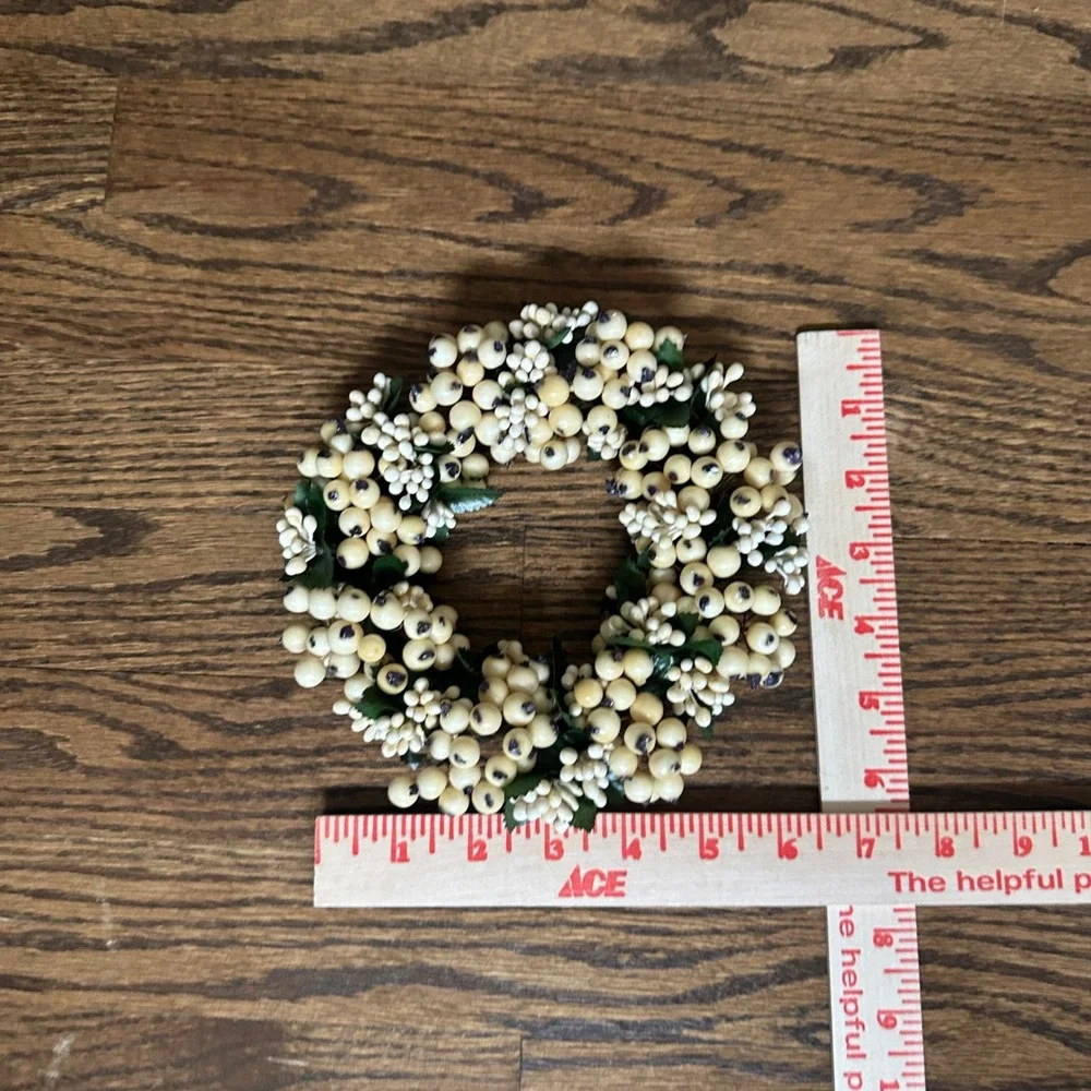 Restoration Hardware Winterberry Pillar Ring OS White Festive Holiday Decor